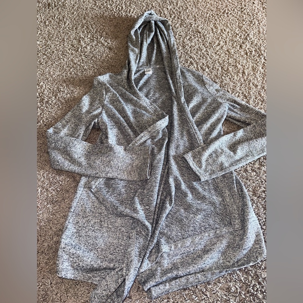 Old Navy Active Size Medium Women’s Cardigan Jacket grey blue color